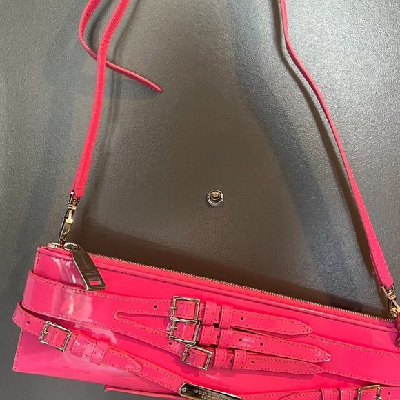 BURBERRY PRORSUM PINK PATENT CLUTCH - Picture 2 of 8